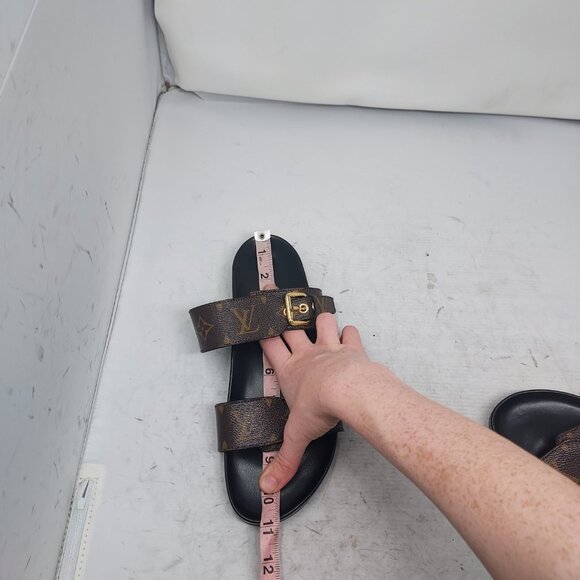 Louis Vuitton Brown Buckle Bom Dia Monogram Flat Slide Sandal - Picture 3 of 14
